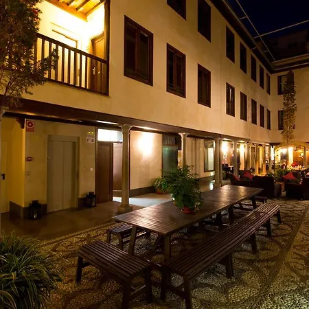 Isa * Granada